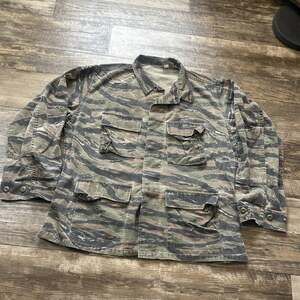 Prestige Jacket Mens Large Green Tiger Stripe Camo Combat Military Field